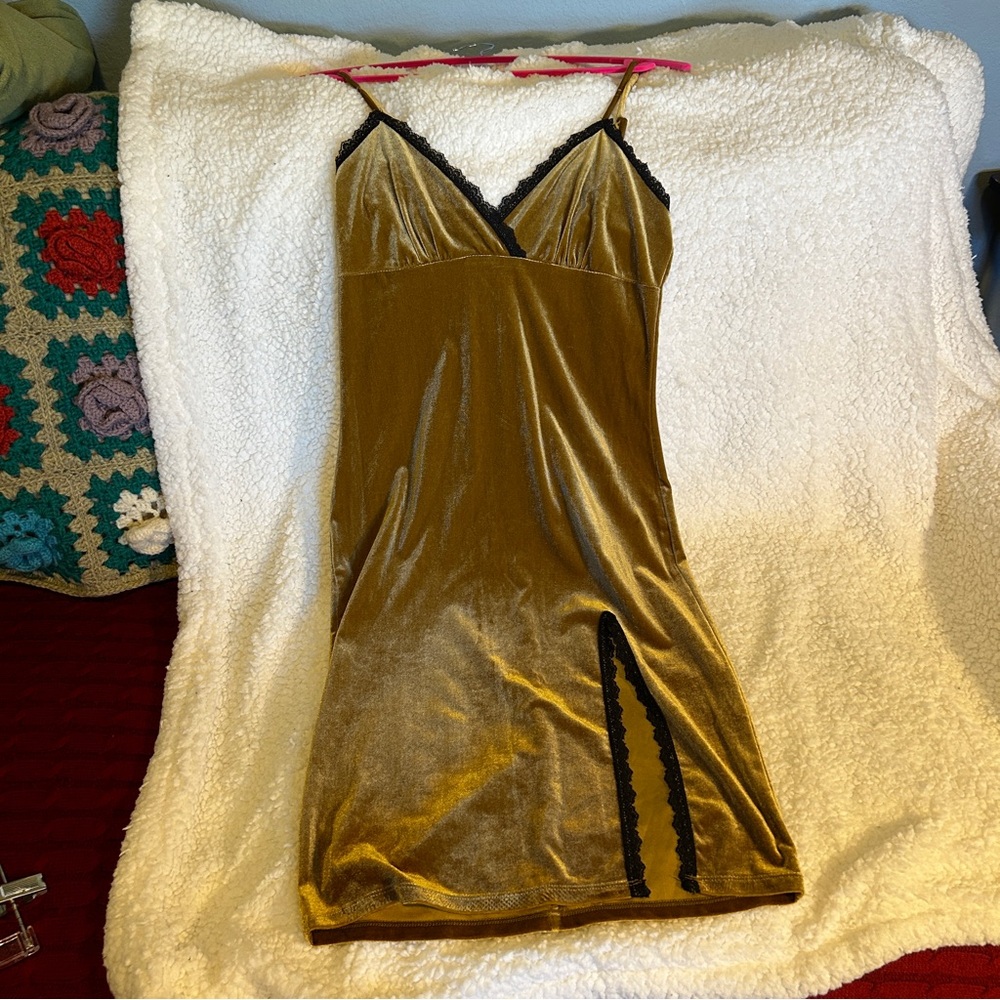 FOREVER 21 Gold Velvet Slip Dress with Black Lace Whimsigoth Size S
